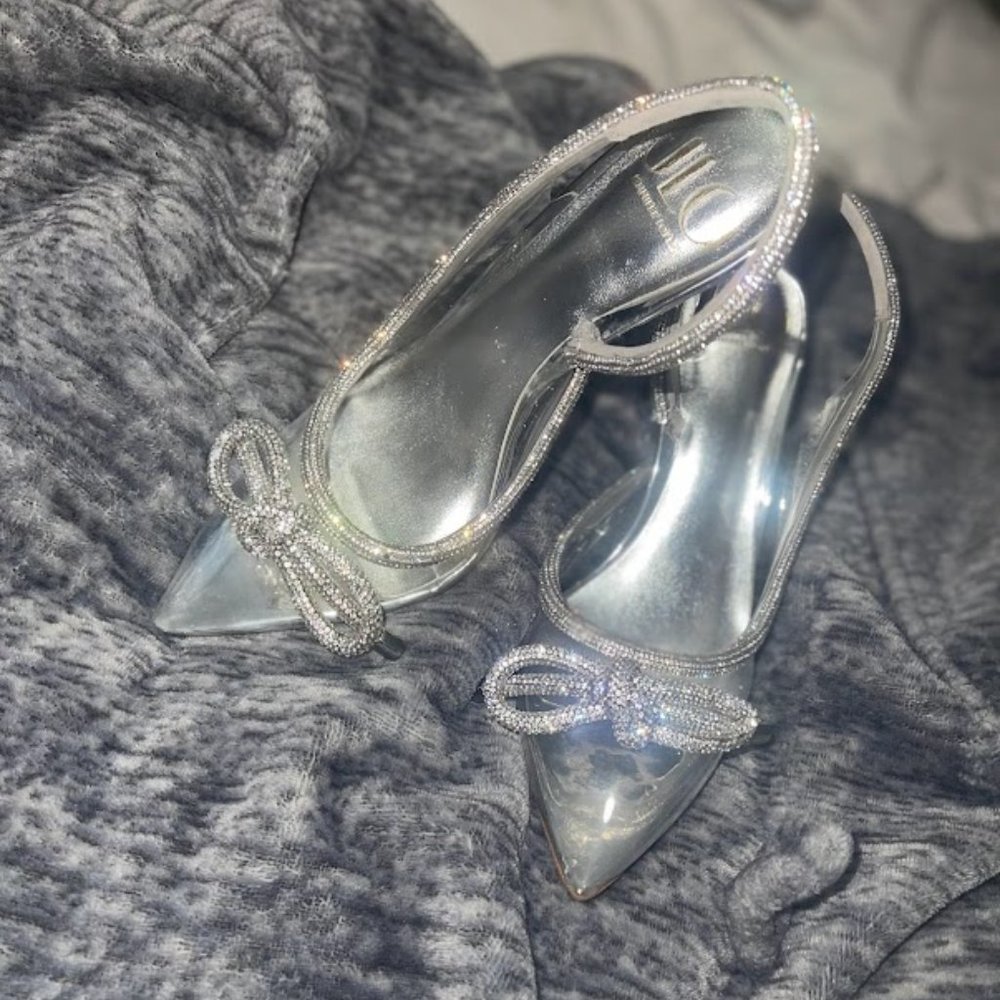 JLO JENNIFER LOPEZ Flina Pump